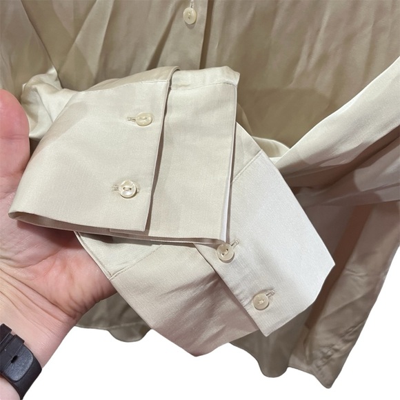 Abercrombie & Fitch NEW Champagne Satin Collared Button-Down Shirt XL - Picture 2 of 9